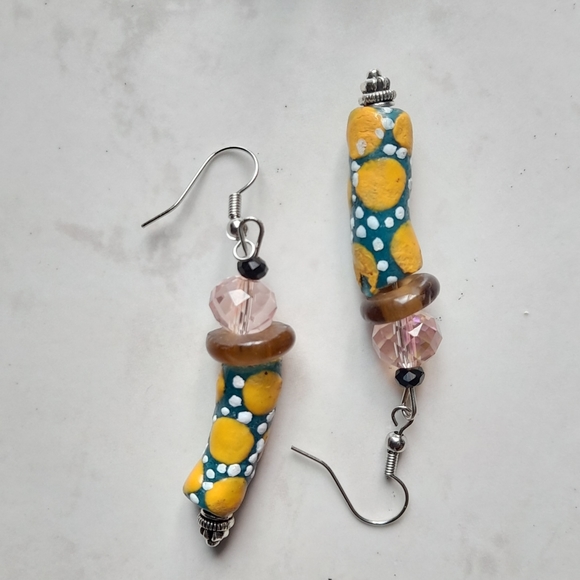 SALE!New handmade glass beaded drop earrings - Picture 6 of 7